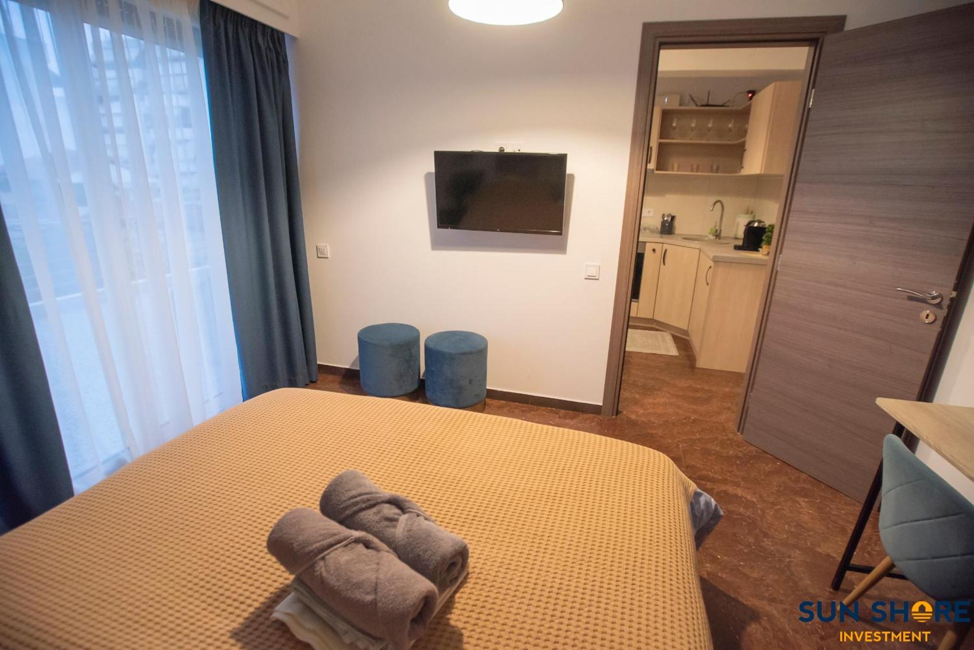 Explore Greece From Lovely City Centre Apartment Chalkís Esterno foto